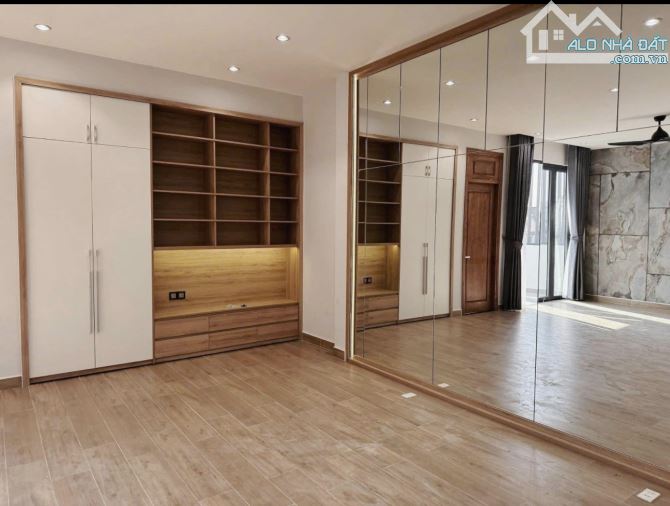 VILLA HIỆN ĐẠI MẶT TIỀN ĐƯỜNG THI SÁCH, P6 – TRUNG TÂM ĐÀ LẠT -19.5 Tỷ - 9