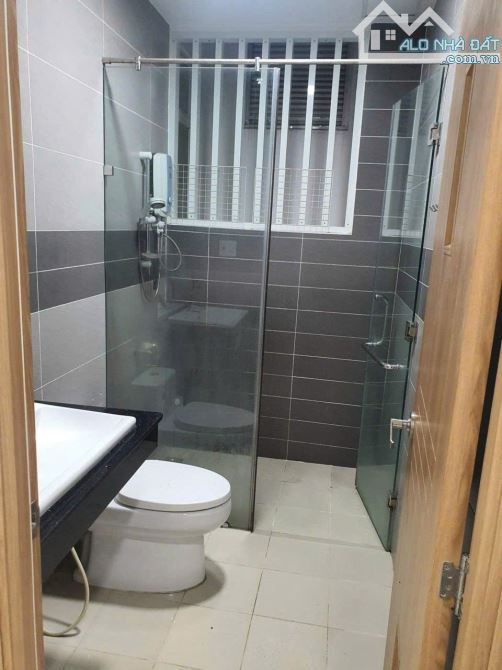 Bán Gấp Nhà Gần Trường Học Dĩ An Vị Trí Đẹp Đường 5m - 9