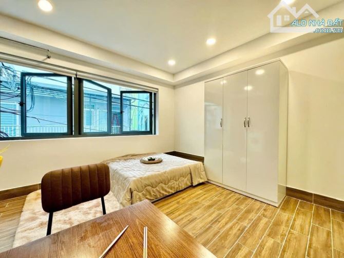 Bán Căn Hộ Dịch Vụ, Cách Mạng Tháng Tám, 82m2, 6 tầng, hẻm Ô TÔ 6m, dòng tiền 110 triệu - 9
