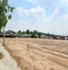 Đất mặt tiền quốc lộ 13, nằm ngay trung tâm hành chính Bàu Bàng.