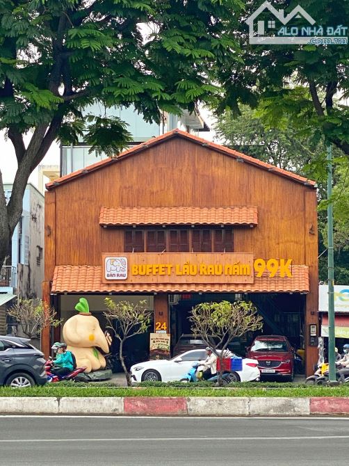 Nhà MT Phạm Văn Đồng - Vòng Xoay Nguyễn Thái Sơn DT:11x50m HĐ Thuê 130tr/th Giá 105 Tỷ TL - 2