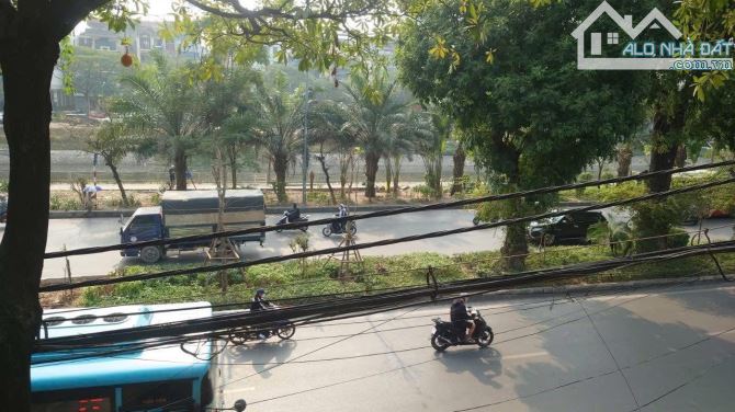 Chính chủ bán nhà mặt phố Yên Lãng, Đường Láng vỉa hè rộng kinh doanh đỉnh DT 66m giá 9t59