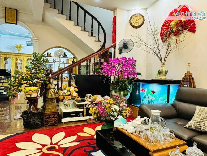 NHÀ  GẦN AEON HÀ ĐÔNG - ĐƯỜNG LÊ QUANG ĐẠO KÉO DÀI- ĐẠI MỖ 63M 5 TẦNG XỊN SÒ