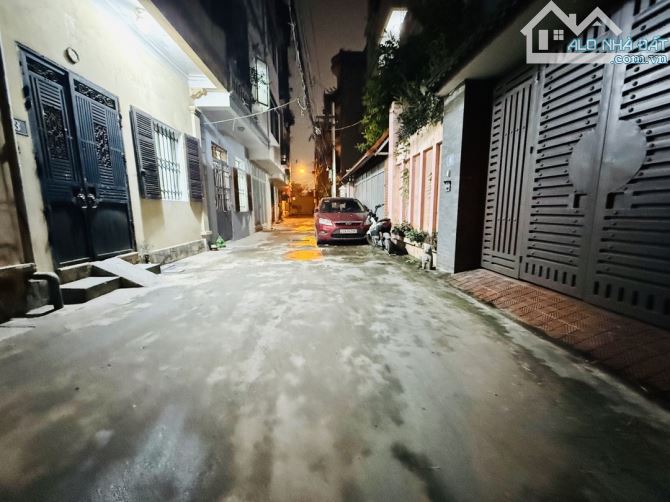 HÀNG HIẾM HOÀNG MAI – PHÂN LÔ 135M² – 4 Ô TÔ TRONG NHÀ – MẶT TIỀN 7M, 3X TỶ