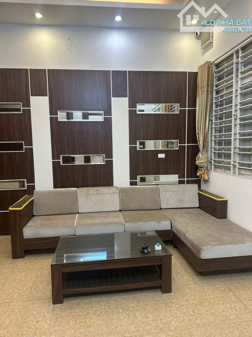 BÁN NHÀ Ngõ Giáp nhất - Thanh Xuân - ô tô vào DT 51m - 5 Tầng - MT 5,3m - Gia 10,99 tỷ