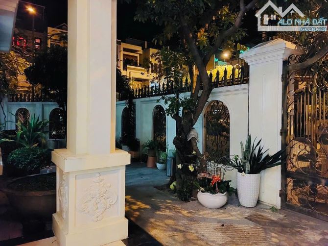 Bán biệt thự Phước Hải giảm mạnh 1 tỉ chỉ còn 16,5 tỉ