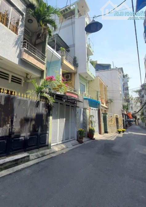90m2 - 5.2x17 hẻm thông xe hơi 8 mét thông, Cô Bắc, P1, Phú Nhuận, 3 tầng, chỉ 16 tỷ (TL)