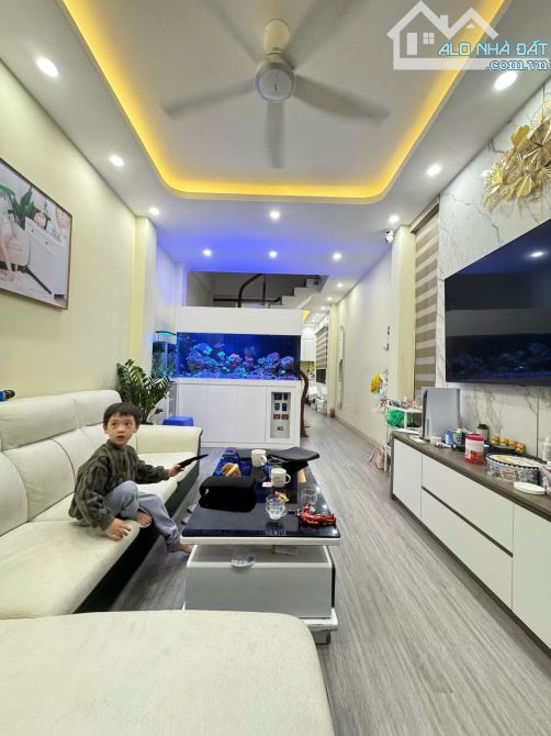 SỐC SỐC 🔥  TRỊNH ĐÌNH CỬU – LÔ GÓC 2 MẶT THOÁNG–Ô TÔ GẦN – 55M² – 4 TẦNG – 9.5 TỶ💯