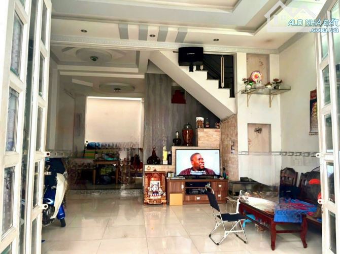CƠ HỘI SỞ HỮU NHÀ 2 TẦNG HẺM Ô TÔ - QUẬN 2, GẦN BỆNH VIỆN LÊ VĂN THỊNH
