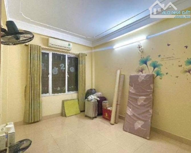 + NHÀ ĐẸP Ỷ LA DƯƠNG NỘI _ 46M2 ×5 TẦNG _DÂN XÂY  + VỊ TRÍ   ngõ nông , thông _ gần chợ dâ