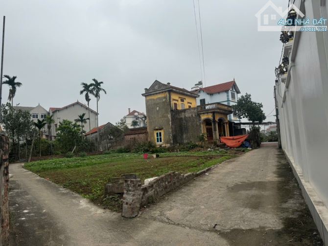 Bán lô góc 366,1m phi liệt giá 3x