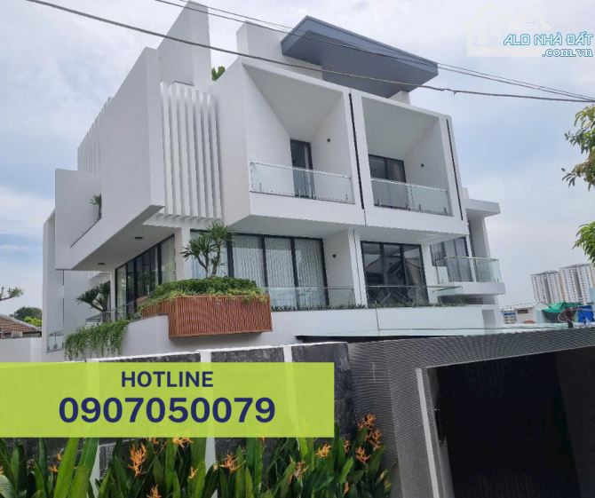 BÁN BIỆT THỰ GẦN BIỂN - PHAN CHU TRINH VŨNG TÀU DT 336M2 GIÁ CHỈ 25 TỶ - SỔ HỒNG RIÊNG