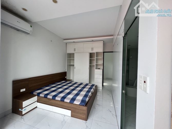 Nhà Thanh Trì 50m2, ô tô đỗ cổng, dân xây chắc chắn, sổ đỏ chính chủ