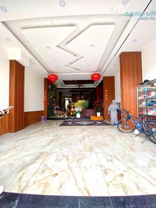 CĂN HỘ DỊCH VỤ CAO CẤP, 4 TẦNG BTCT SANG TRỌNG KHOÁ TỪ,  MT ĐƯỜNG NHỰA TÂN XUÂN,  14 TỶ
