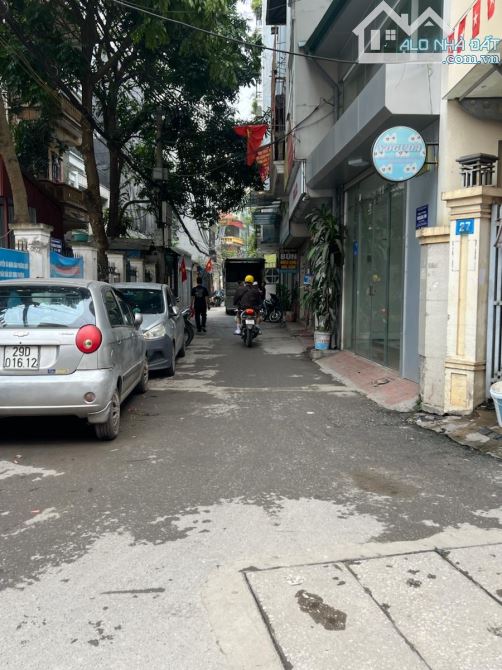 BÁN ĐẤT TẶNG NHÀ  HIẾM Ô TÔ TRÁNH KINH DOANH GẦN MP LẠC LONG QUÂN TÂY HỒ 55M2 MT 4M 14 TỶ