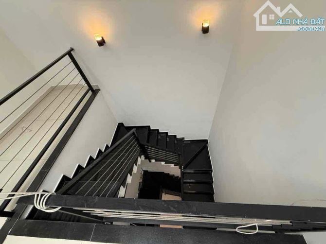 SIÊU ĐẦU TƯ NHÀ 3 TẦNG MẶT TIỀN LÝ NHÂN TÔNG- HẢI CHÂU- VỊ TRÍ SIÊU ĐẸP- KINH DOANH ĐỈNH-