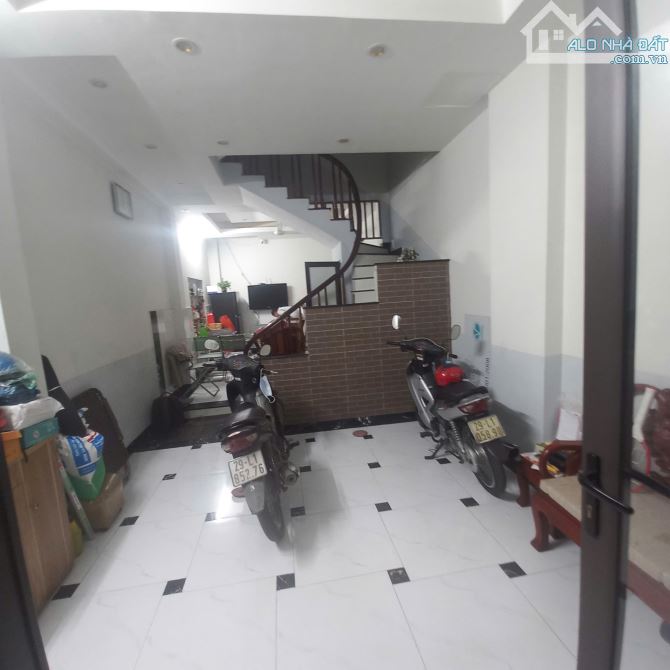 NHÀ RIÊNG VĂN PHÚ HÀ ĐÔNG  NGÕ NÔNG Ô TÔ GẦN DT 42M 4 TẦNG 4 NGỦ GIÁ HƠN 7 TỶ XÍU