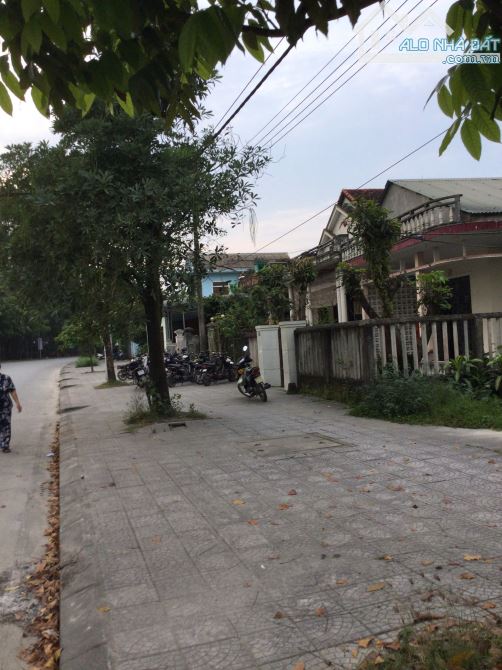 Bán nhà cấp 4 và đất tại 87 Kim Trà, Tứ Hạ, Hương Trà, Tp Huế