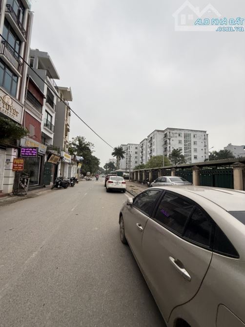 CHỦ BÁN ĐẤT KHU KIỀU MAI – NGÕ NÔNG – SỔ VUÔNG ĐẸP – VÀI BƯỚC RA Ô TÔ TRÁNH –