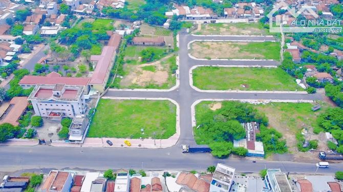Đất Đấu Giá Khu Dân Cư Phía Bắc LK UBND Phú Thạnh, gần trường học, chợ, sân bay, cầu vượt
