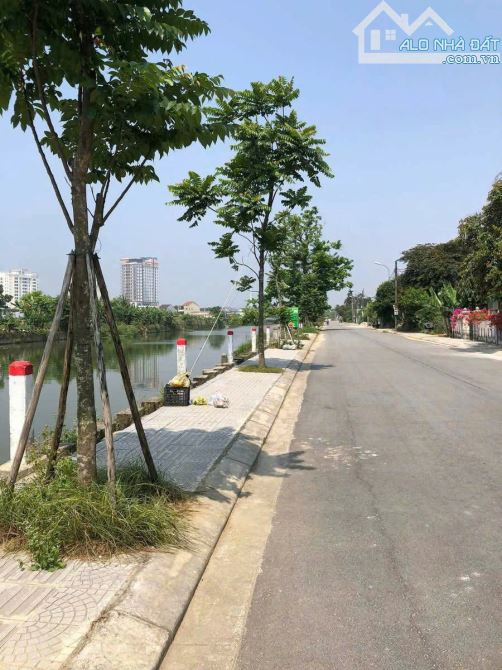 Bán 348m2 đất mặt tiền đường Đại Giang View sông An Cựu, tp Huế.