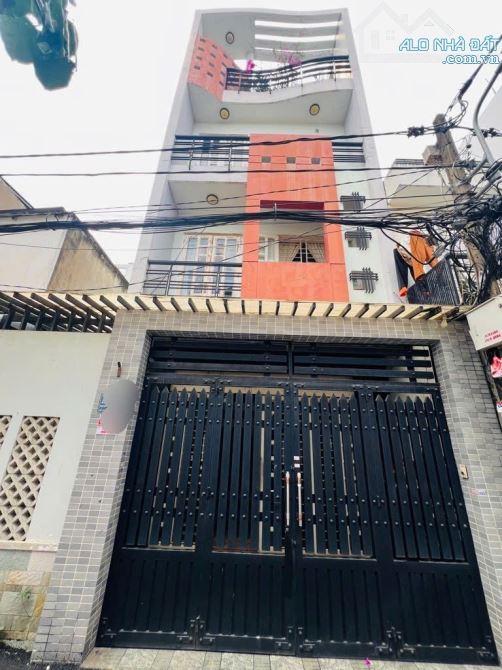 BÁN NHÀ 4 TẦNG BTCT 4PN 5WC FULL NỘI THẤT CAO CẤP HẺM XE HƠI THÔNG
