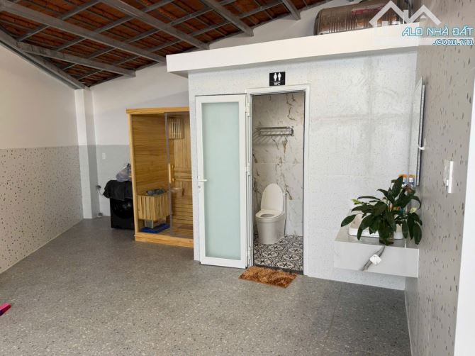 Nhà vườn 1100 m2 gần đường Võ Nguyên Giáp, Vĩnh Hiệp, TP Nha Trang giá chỉ 6,5 tỷ - 11