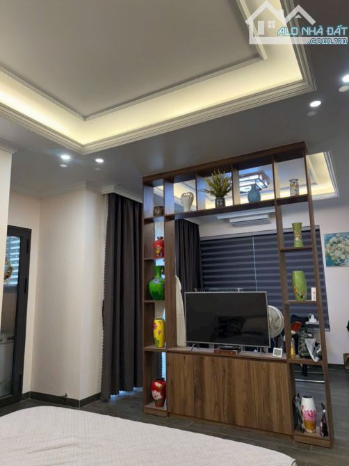 Bán nhà 4 tầng thang máy mặt phố Khu Đông Nam Cường, TP HD, 118m2, 4 ngủ, 5 vs cực đẹp - 11