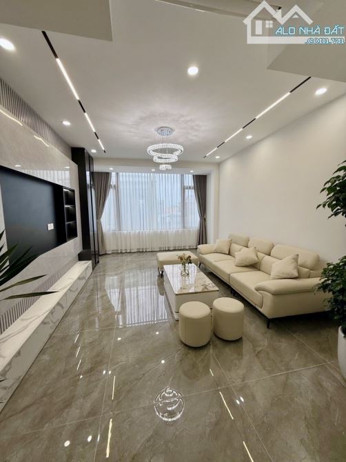 Bán nhà Ngọc Thuỵ 6 tầng x 52M Mt 5m thang máy, gara oto giá hơn 13 tỷ - 3