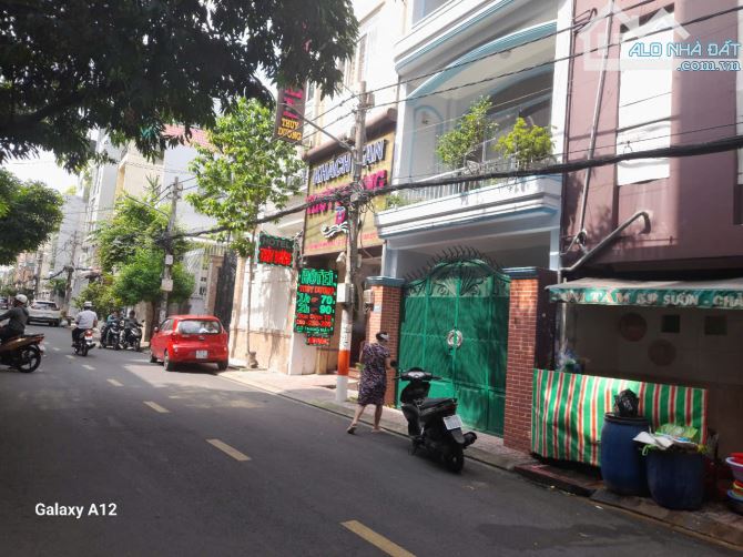 Nhà đẹp Tân Bình- Khu K300- 3 tầng- 68m2- 17.5 tỷ - 2