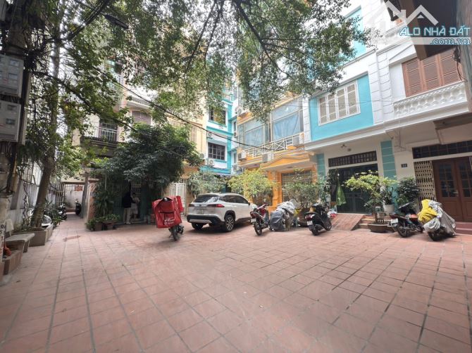 ĐỐC NGỮ🌹TRUNG TÂM BA ĐÌNH- GẦN HỒ TÂY - HÀNG XÓM CÁN BỘ QUỐC HỘI - SÂN ĐỂ 5 ÔTÔ - 1