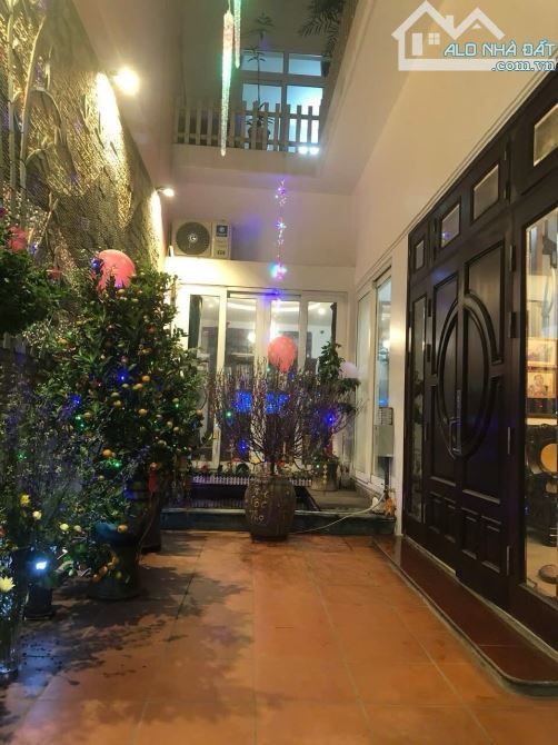 HÀNG HIẾM HOÀNG MAI – PHÂN LÔ 135M² – 4 Ô TÔ TRONG NHÀ – MẶT TIỀN 7M, 3X TỶ - 1