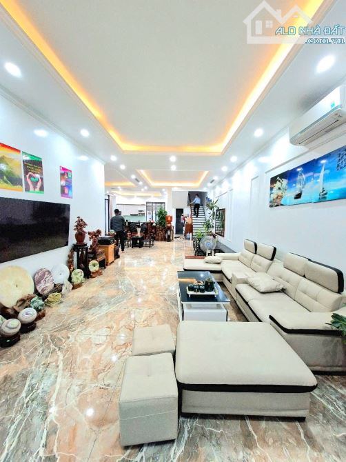 Cần chuyển nhượng siêu biệt thự 3 tầng làng việt kiều - vĩnh niệm lê chân . Diện tích 240m - 1