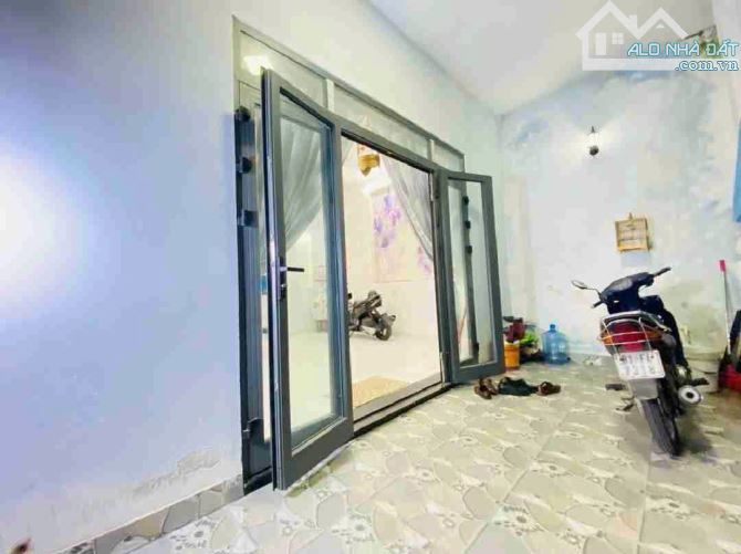 NHÀ ĐẸP CÙ CHÍNH LAN GIÁ SỐC SỎ HỮU  NGAY HÔM NAY  SÂN RỘNG ĐỂ XE - 1