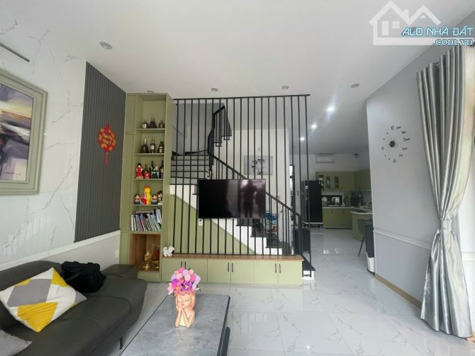 🏡 CHO THUÊ NHÀ NGUYÊN CĂN 2 TẦNG TẠI ROYAL PARK – TP HUẾ - 1