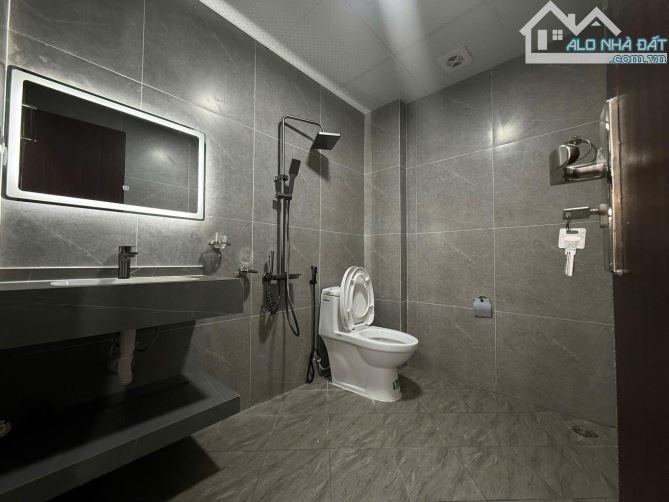 Cần bán nhà xây mới 5 tầng ngõ 250 Tân Mai, ngay ngã tư Tân Mai- Kim Đồng ngõ thông ô tô n - 1