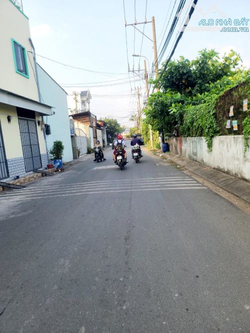 CHỈ 4.7 TỶ - BÁT ĐẤT FULL THỔ CƯ KHU PHÂN LÔ HƯƠNG LỘ 2 - BÌNH TÂN - 72M2 - 4X18 - HẺM 10M - 1