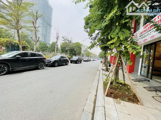 Bán căn LIỀN KỀ KHAI SƠN HILL - 90m 6tầng thô -  giá chỉ 25tỷ3 view công viên, trường học. - 1