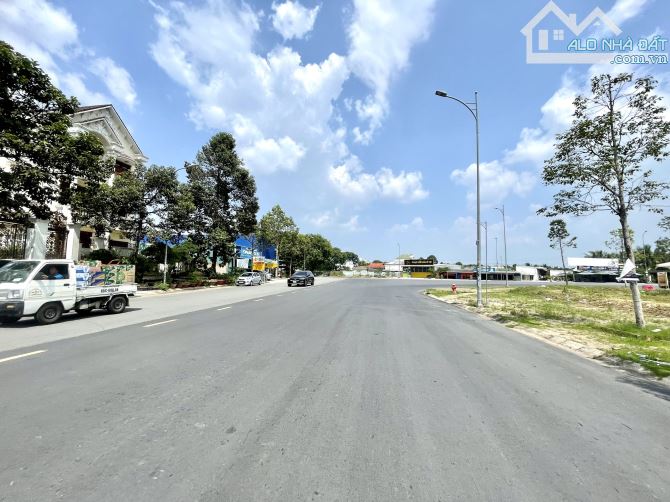 Giảm Giá Mạnh nền lộ 30m khu Nam Long Cần Thơ ( gần ngã tư Nguyễn Văn Lưu và Lê Trọng Tấn - 1