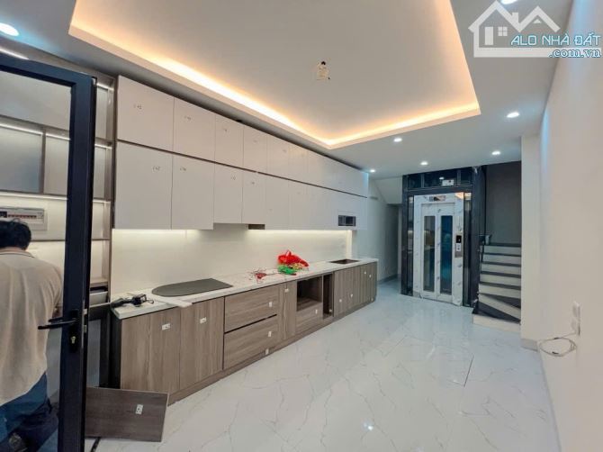 Nhà đẹp Trương Định 60m 9.3 tỷ full nội thất, gần ô tô, ô chờ thang máy - 1