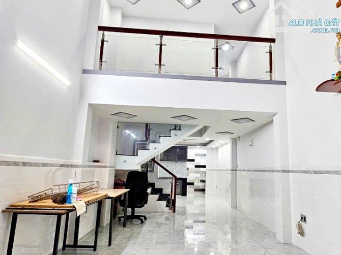Cần bán nhà đẹp 1 lửng 2 lầu hẻm xe hơi đường Lê Đức Thọ, Gò Vấp - 1