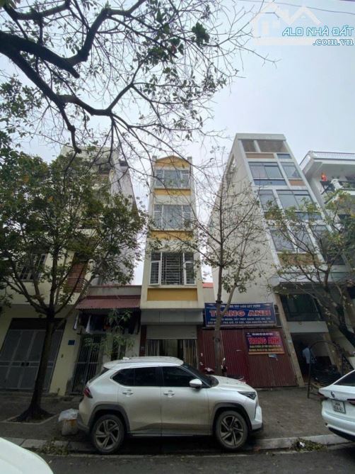 BÁN NHÀ VĂN PHÚ - 42M² - PHÂN LÔ, VỈA HÈ RỘNG, Ô TÔ TRÁNH - GIÁ CỰC SỐC!!! - 1