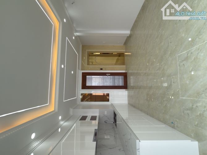 TRUNG TÂM CẦU GIẤY NHÀ MỚI 40m 7 tầng,  THANG MÁY 9,9 TỶ - 1