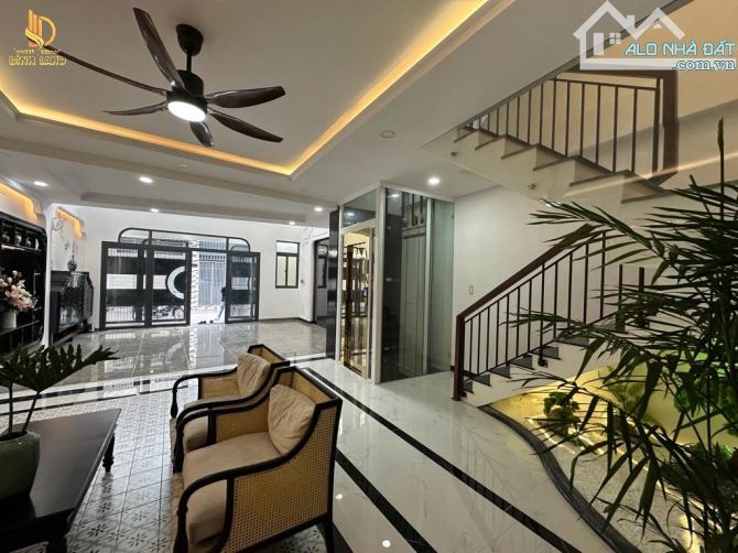 Nhà Đẹp Gò Vấp Khu Đồng Bộ 5 Tầng 75M2 Phan Huy Ích 10.X Tỷ - 1
