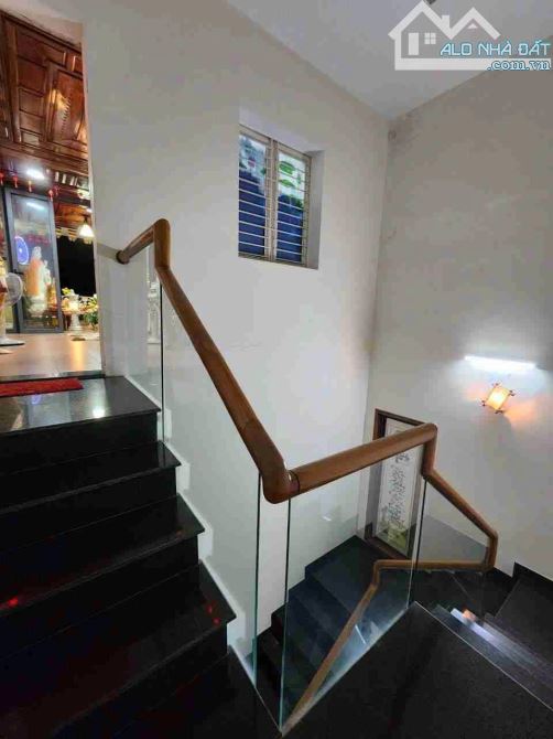 SIÊU SẬP TẬN 2 TỶ- NHÀ 4TẦNG 4 MÊ MẶT TIỀN LÝ NHÂN TÔNG- KINH DOANH ĐỈNH – ĐẦU TƯ HIẾM CÓ! - 1