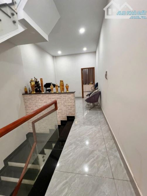 NGAY NGÃ 4 BÌNH PHƯỚC - MẶT TIỀN KINH DOANH - NHÀ ĐẸP 3 TẦNG - 133M2 - CHỈ 10.X TỶ - 1