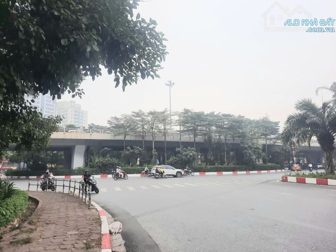 CỰC HIẾM! NHÀ HOÀNG QUỐC VIỆT 6 TẦNG TM, FULL NỘI THẤT - Ở NGAY - 1