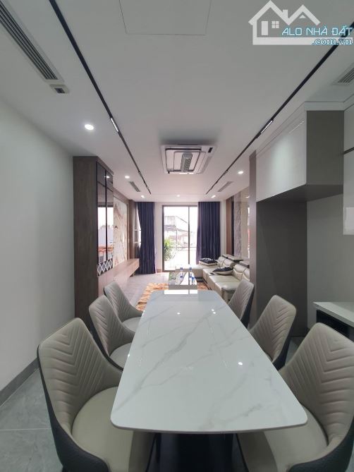 🏡 Bồ Đề, Long Biên, 50m2 x 4 tầng, Ô tô, Nhà mới, Gần hồ, 12 tỷ - 1