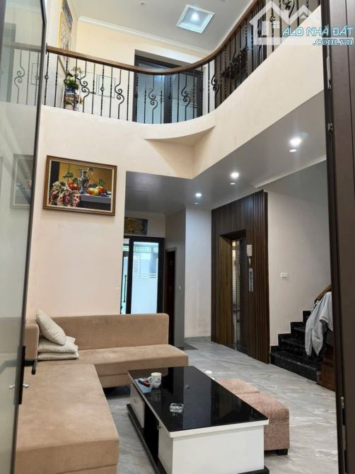 Bán nhà 4 tầng thang máy mặt phố Khu Đông Nam Cường, TP HD, 118m2, 4 ngủ, 5 vs cực đẹp - 1