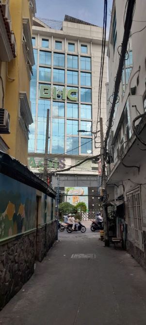 nhà 4 tầng Trần Huy Liệu Phú Nhuận- 33,5 m2- 8,3 tỷ - 19